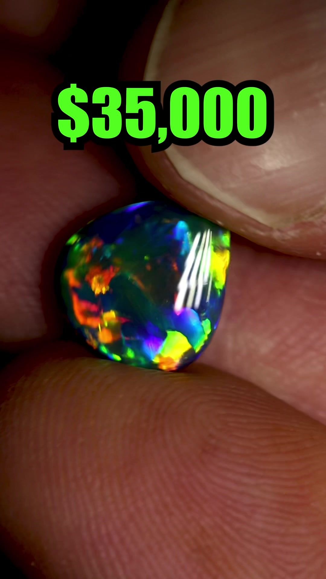 This is a top black opal. Just about as good as they get #blackopal #australianopal #opal #fyp 