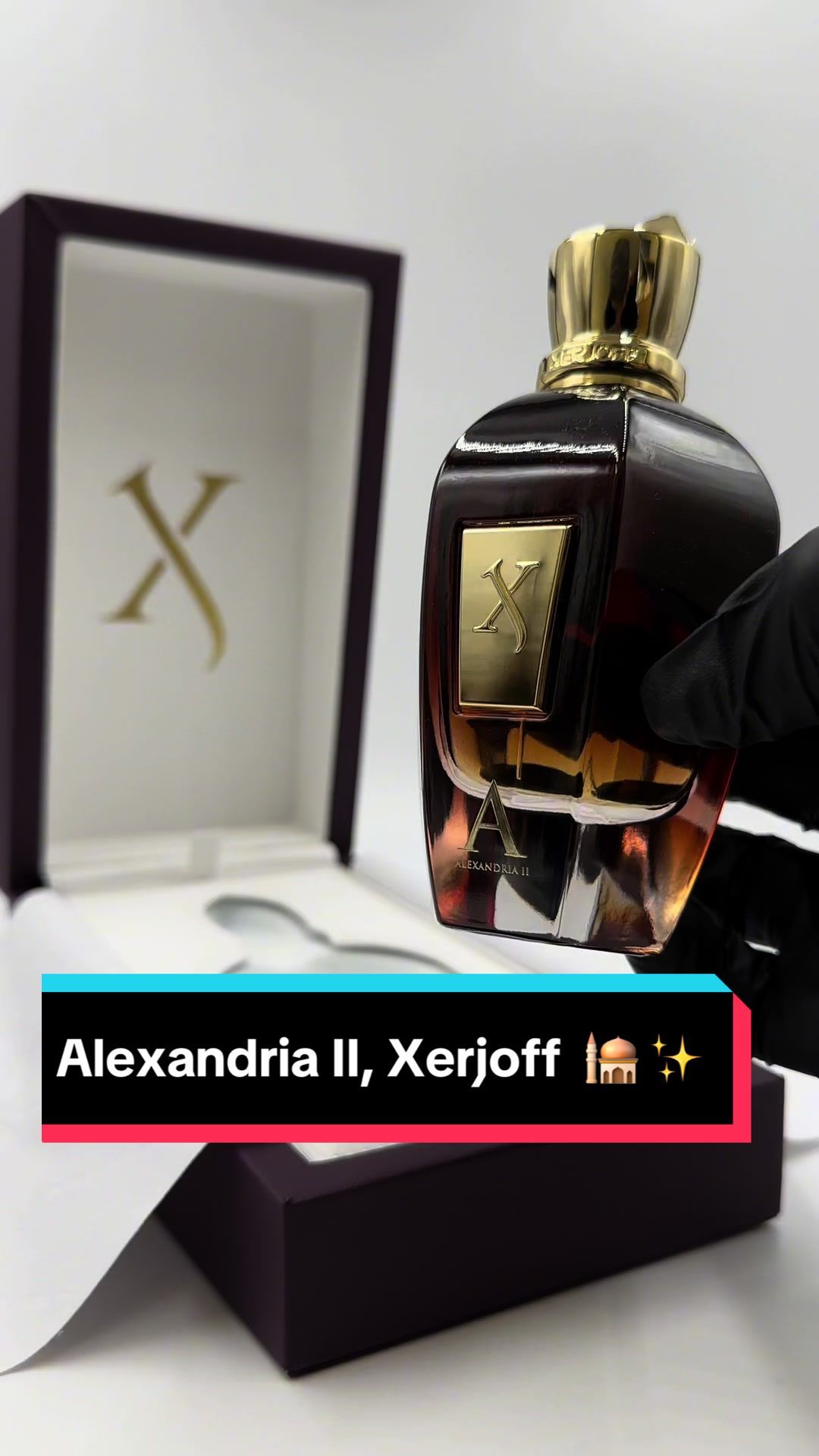 Inspired by the ancient Egyptian city, Alexandria II is a scent steeped in the history & rich culture of Arabian perfumery  🕌 ✨  Top Notes: Rose Wood & Lavender, Cinnamon, Apple 🪻 ✨ 🍏  Heart Notes: Lily Of The Valley & Bulgarian Rose, Cedar Wood 🌸 🥀 🪵  Base Notes: Sandalwood, Musk, Laotian Ouds, Amber, Vanilla 💨 🍯 🍦  #xerjoff #xerjoffalexandriaii #alexandriaii #fragrance #perfume #review #unboxing #fragrancereview #perfumereview #beauty 