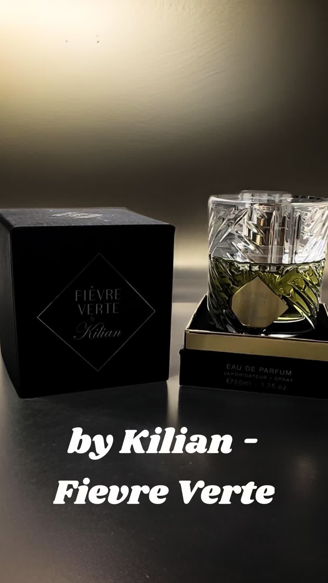 Kilian - Fievre Verte kutu açılışı, iyi seyirler 👌 * #babalargünü #hediyefikirleri #parfum #parfüm #parfümönerisi #parfümönerileri #erkekparfüm #bykilian #kilian #fievreverte #niche #unboxing #unboxingvideo #parfumviral #viral #viraltiktok #keşfetteyizzz #keşfetteyizzzz #keşfetteyiz #keşfetteyizz #keşfet #kesfet #berkayfragrance #CapCut 