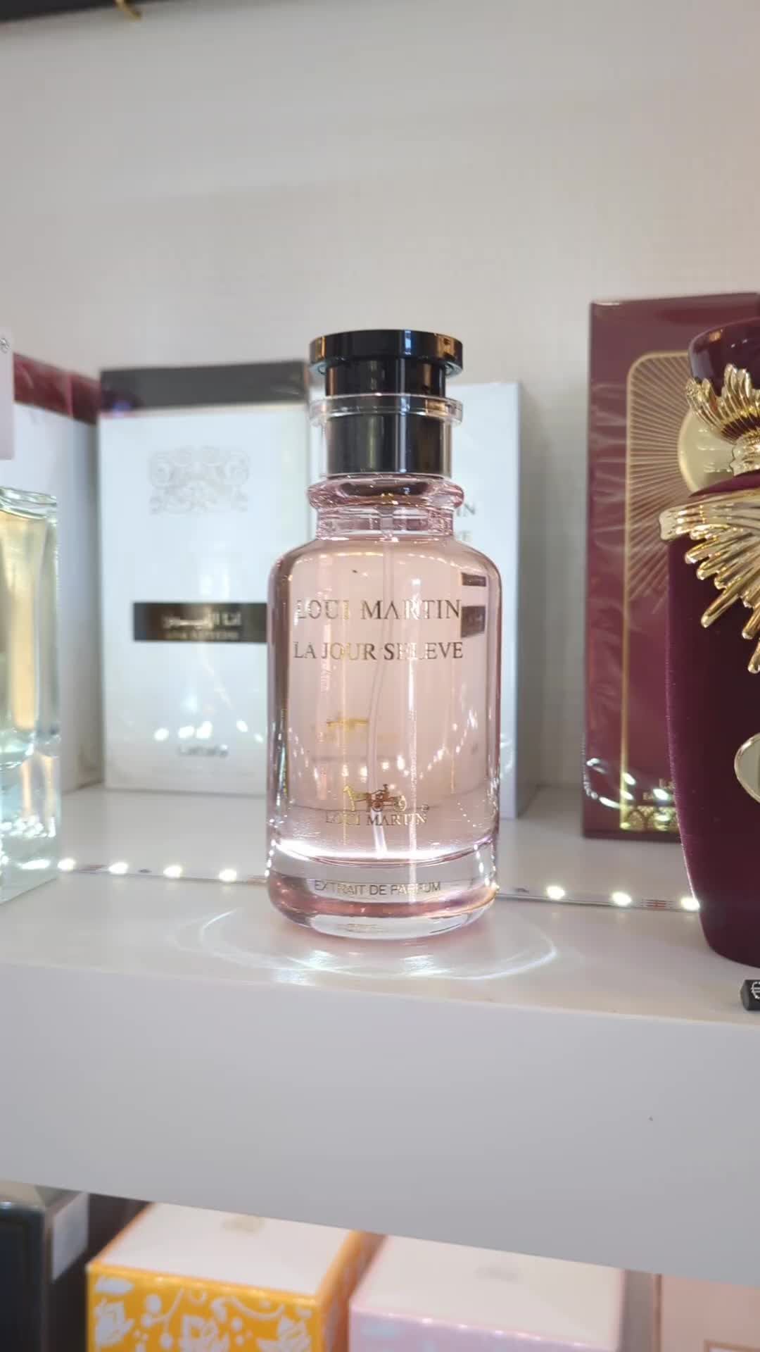 LA JOUR SELEVE De Chez LOUI MARTIN NOTES OLFACTIVES : Mandarines et Citron d'Italie Cassis Jasmin et pivoine  Musc blanc  #parfumerie #parfumviral #montpellier  #CapCut 