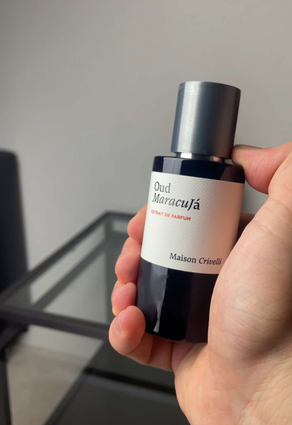 OUD MARACUJA - MAISON CRIVELLI🪵🧡 #parfume #oudmaracuja #maisoncrivelli #maisoncrivellioudmaracuja #fyp 