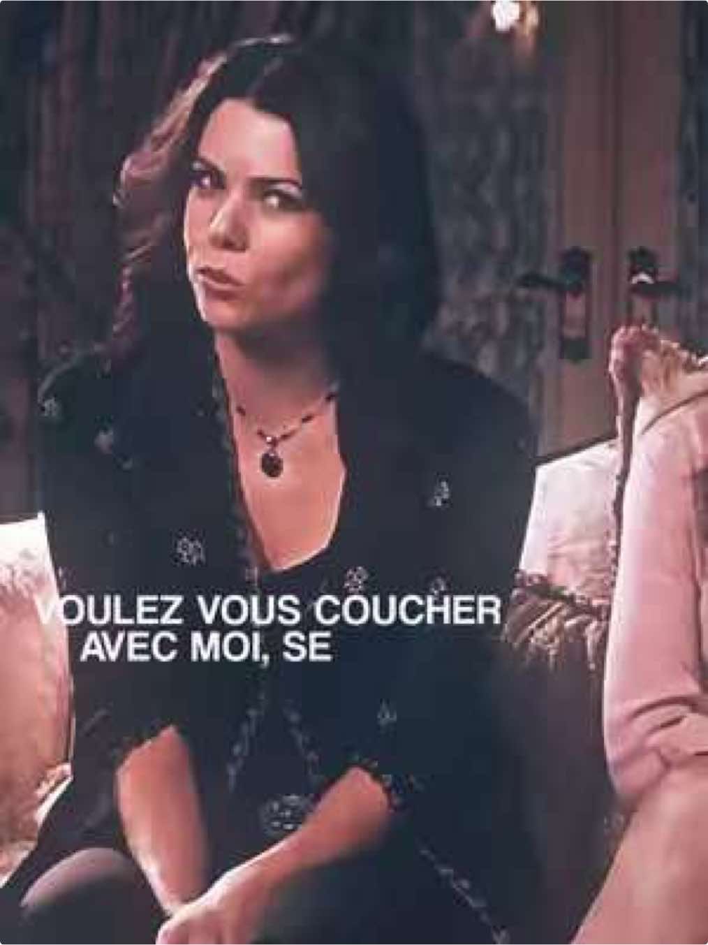 please follow me to get 6000 followers ! 🫶🏻💕 // Lorelei is so Iconic in s3 // #gilmoregirls #foryou #loreliagilmore #fy #edits #for 