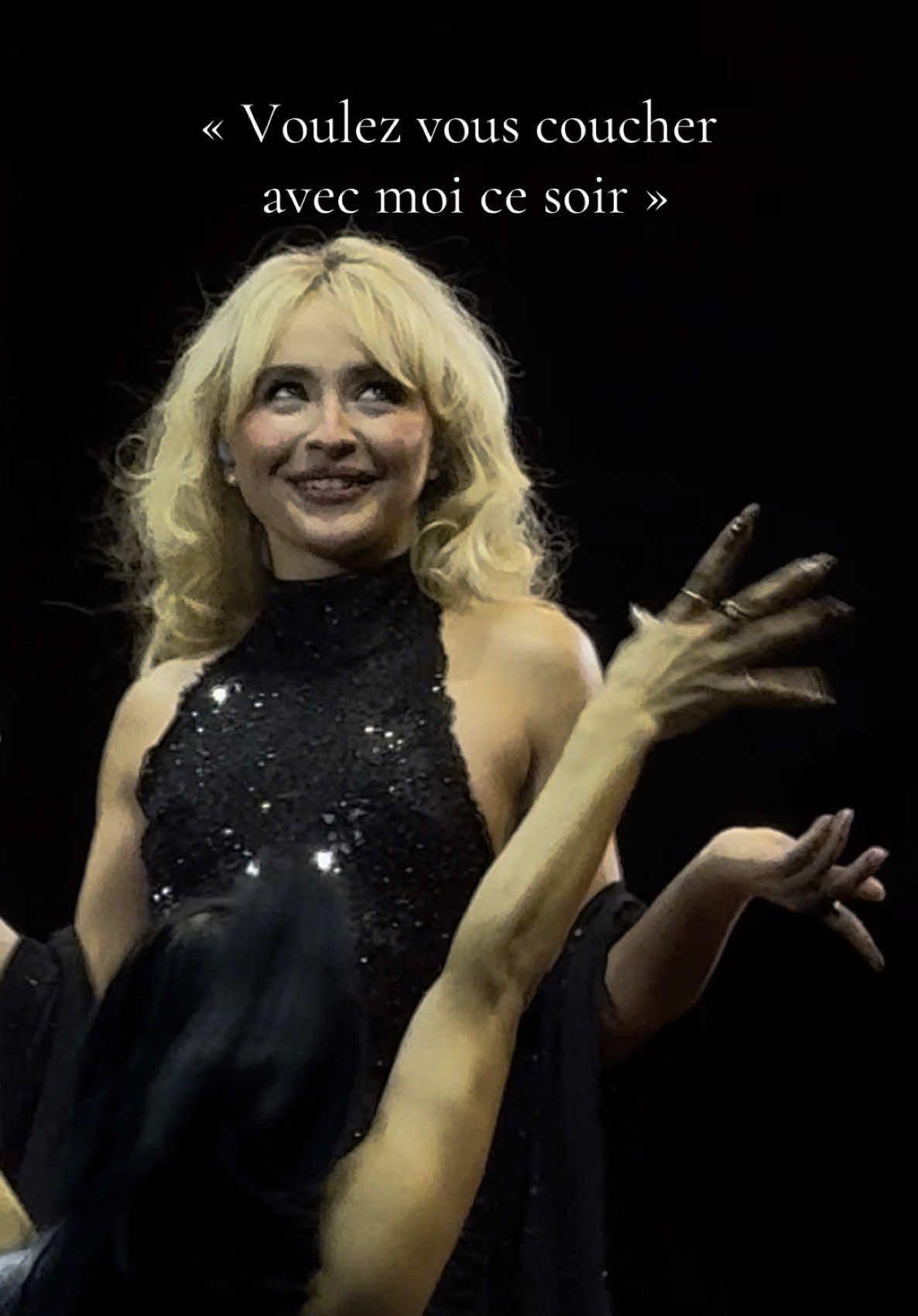 OF COURSE !!!! Sabrina Carpenter Paris n2 suprise « voulez vous couchez avec moi ce soir » 💋🥵 #sabrinacarpenter #shortnsweet #shortnsweettour #parissabrinacarpenter  @Sabrina Carpenter  @Accor Arena 