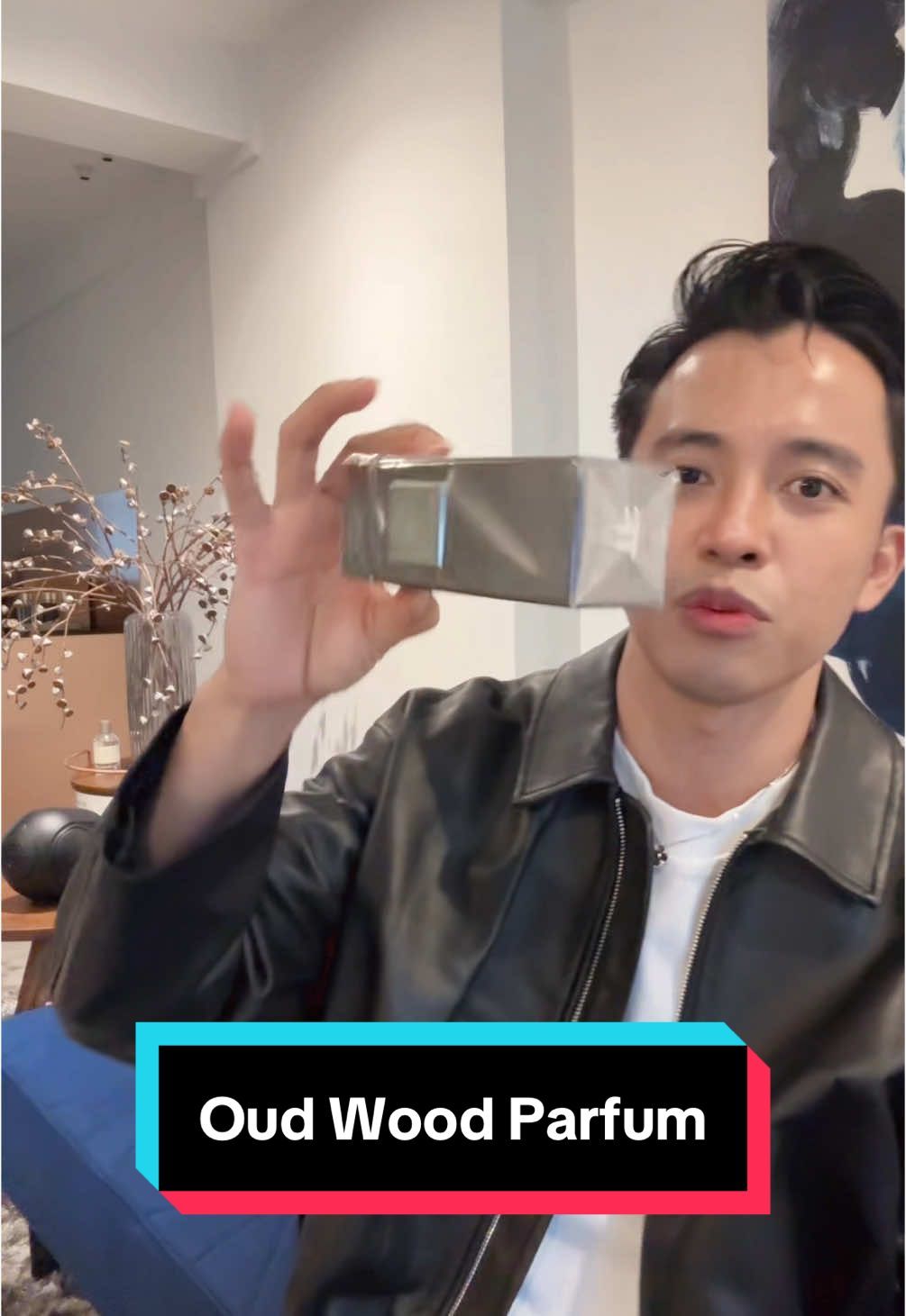 Fragrance review: Oud Wood Parfum by @tomfordbeauty #PerfumeCollection #ScentOfTheDay #PerfumeLover #NicheFragrance #scent #FragComm #niche 