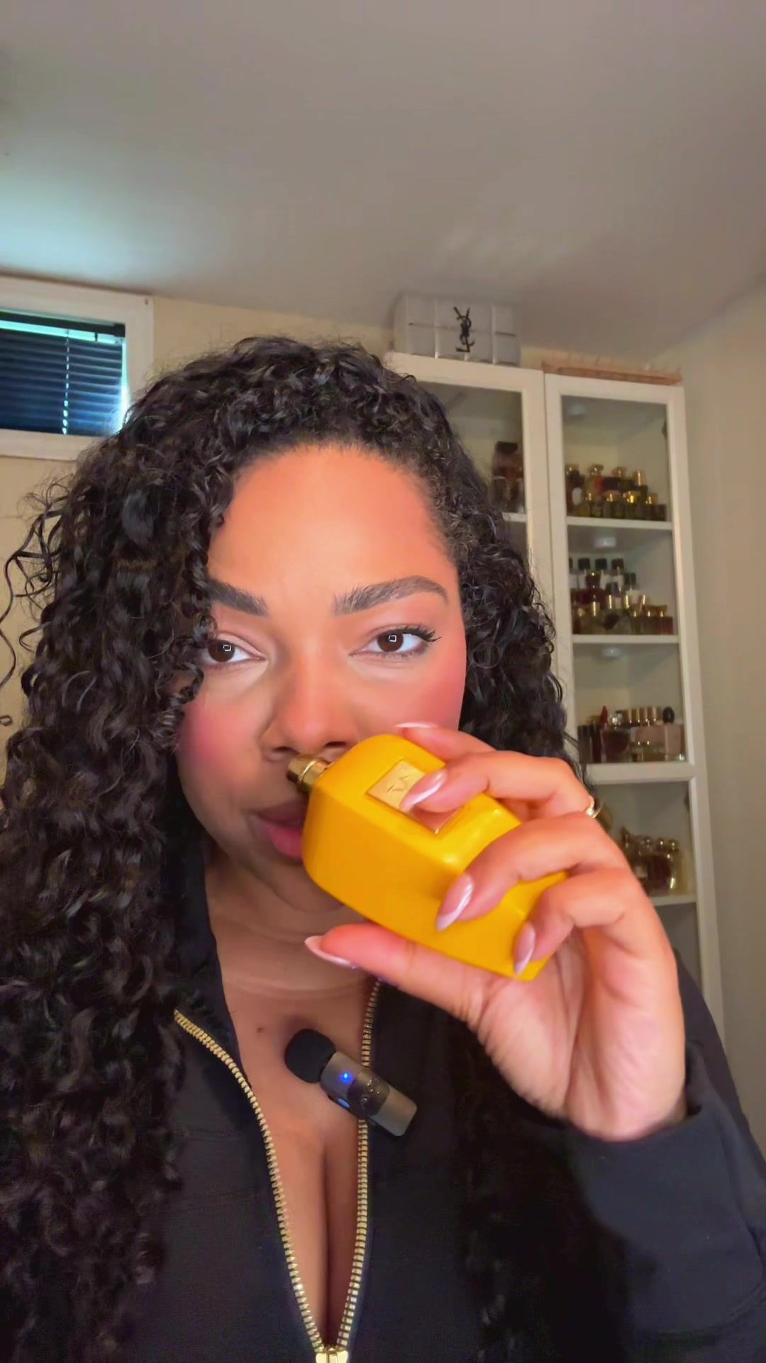 Give me fruity but make it luxurious 🍐 @Xerjoff erba gold is a must this summer with a beautiful mix of citrusy fruits and combination with the sweetness from melon and pear. This is probably one of my most long lasting fruity sense that gives elegance all day long.  #xerjofferbagold #perfumetok #summerperfumes #summerfrsgrances #femininetips #howtosmellgoodallday #fragrancetok 