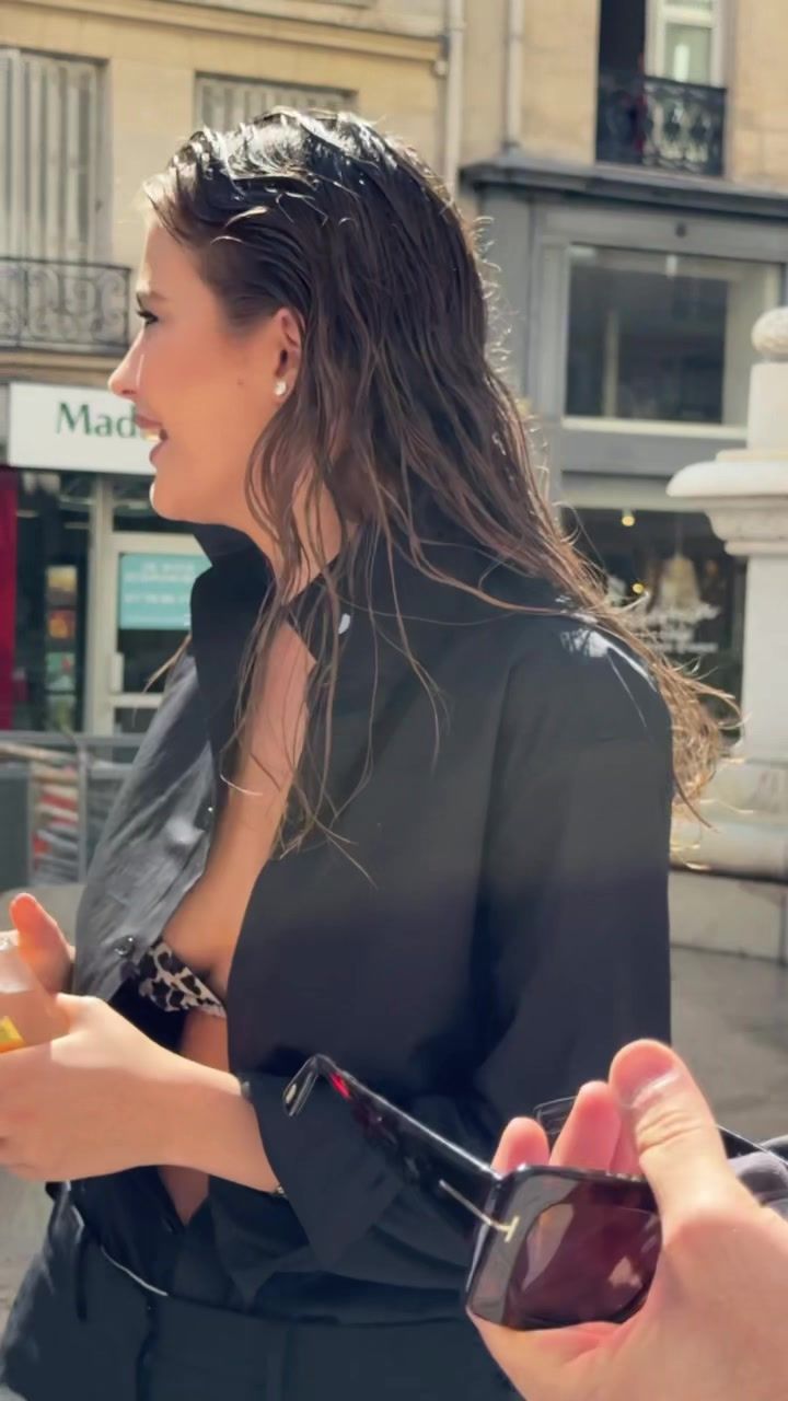 Even strangers couldn’t help but notice. Obsessed with this new scent.  @tomfordbeauty  #tomford #tomfordbeauty #tomfordfragrance #fragrance #perfume #tomfordsoleilblanc 