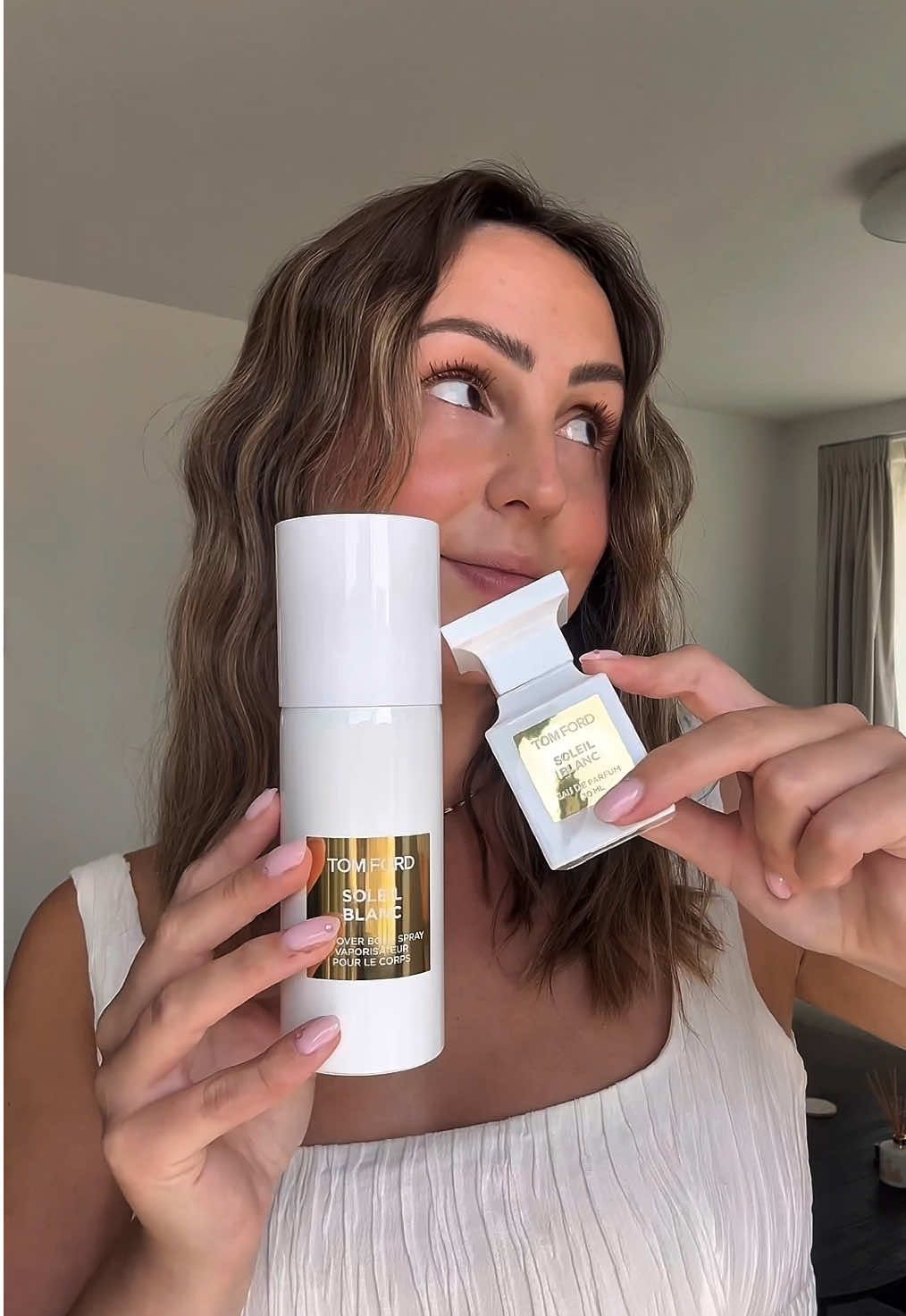 Power duo for a long lasting scent.☀️🤍 Tom Ford Soleil Blanc All Over Body Spray & Eau De Parfum. @ICI PARIS XL Belgium  #soleilblanc #tomford #perfumetok #fragrance #iciparisxl 