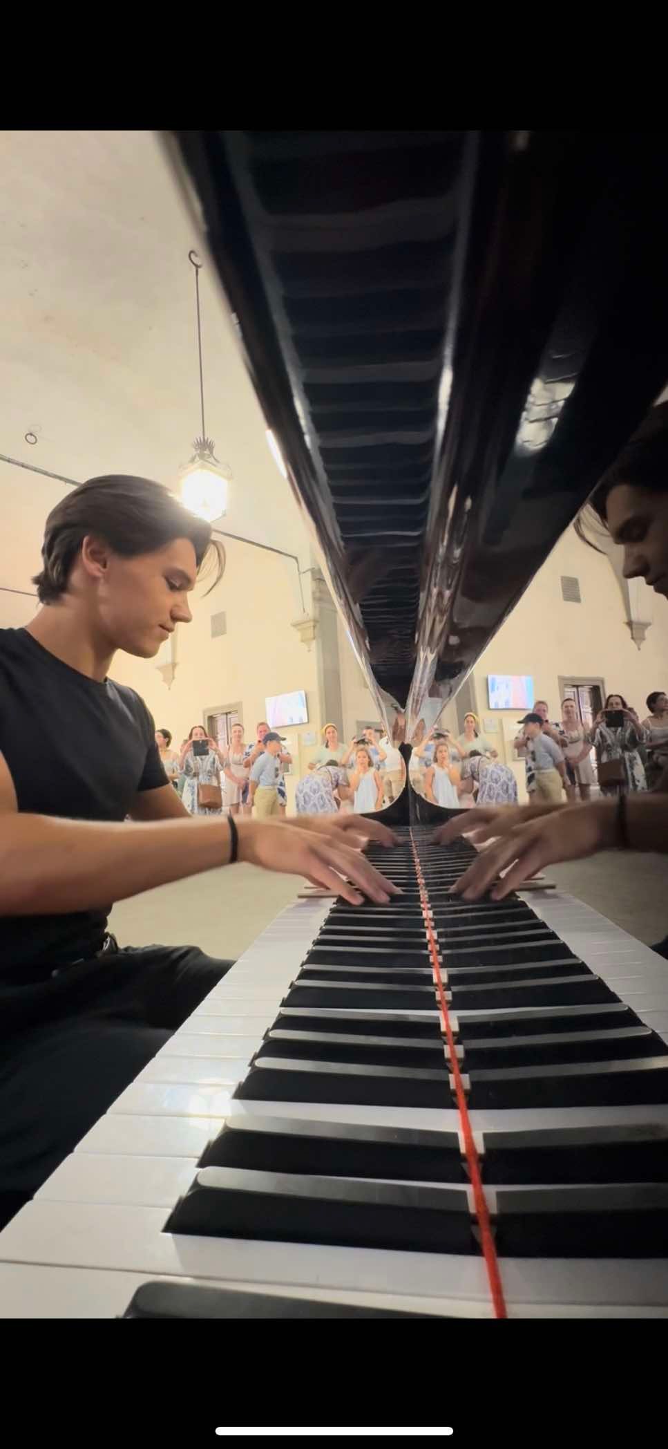 Playing Back to Black on a public piano #piano #pianocover #backtoblack #publicpiano #amywinhouse 