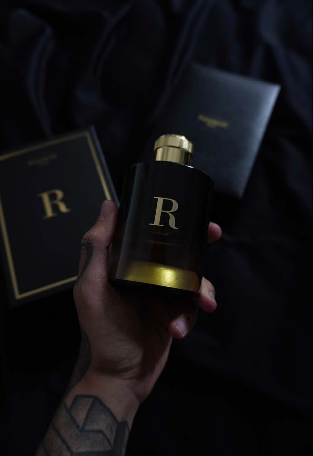 “R” de Pantheon Roma #perfume #fragancias #perfumetiktok 