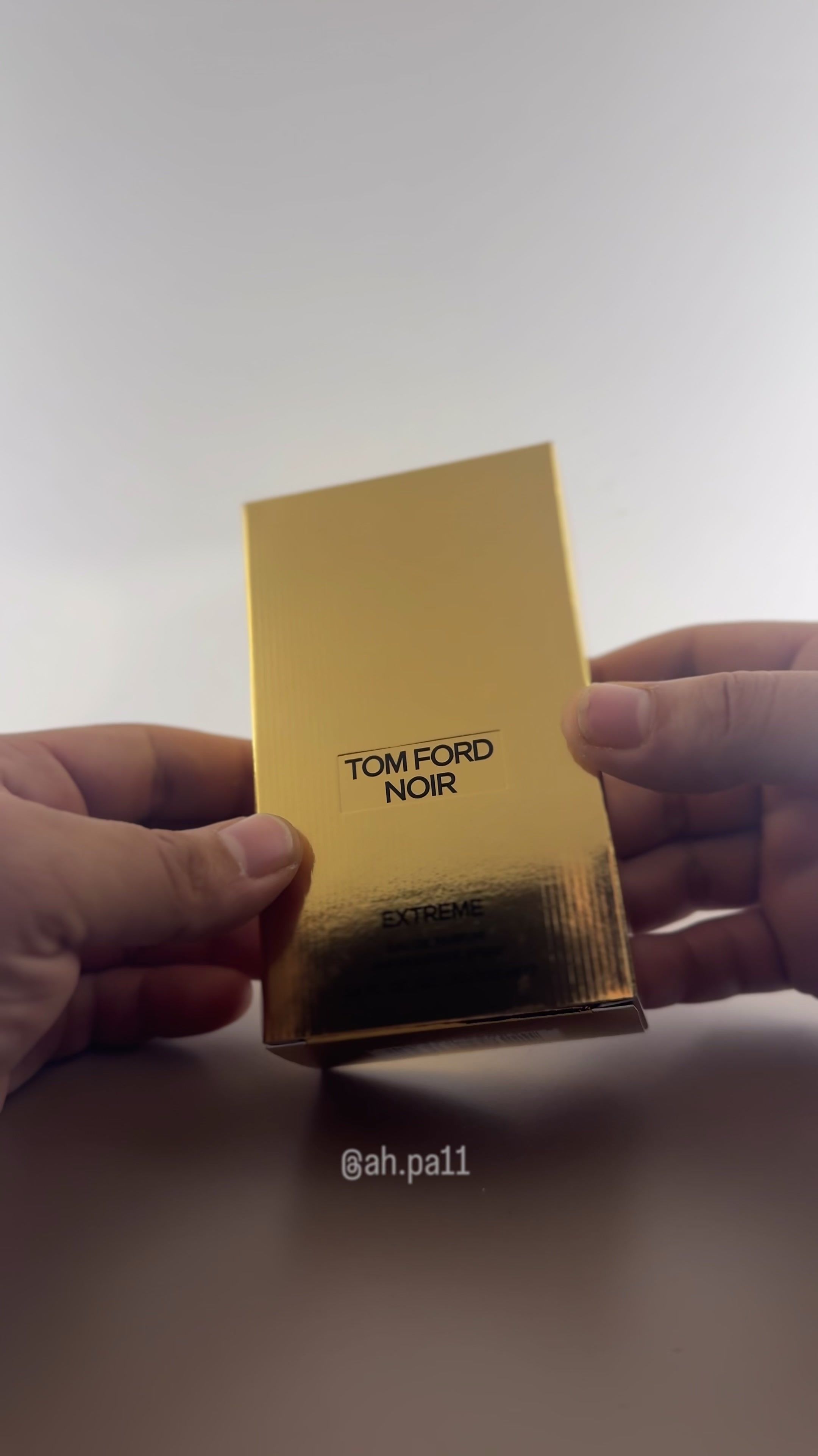 عطر توم فورد نوار اكستريم NOIR EXTREME TOM FORD #تقسيمات_عطور #reels__tiktok #العراق #جمال #الموصل 