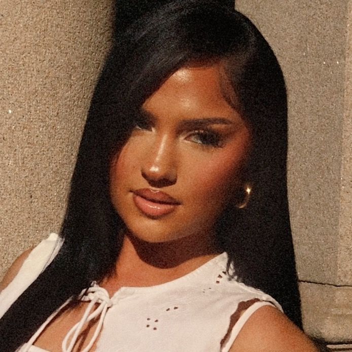 ELIF ABAY profile picture