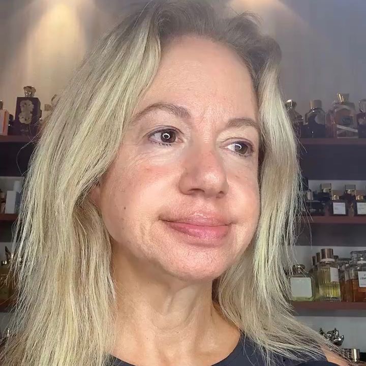 PERFUME PSYCHOLOGIST profile picture