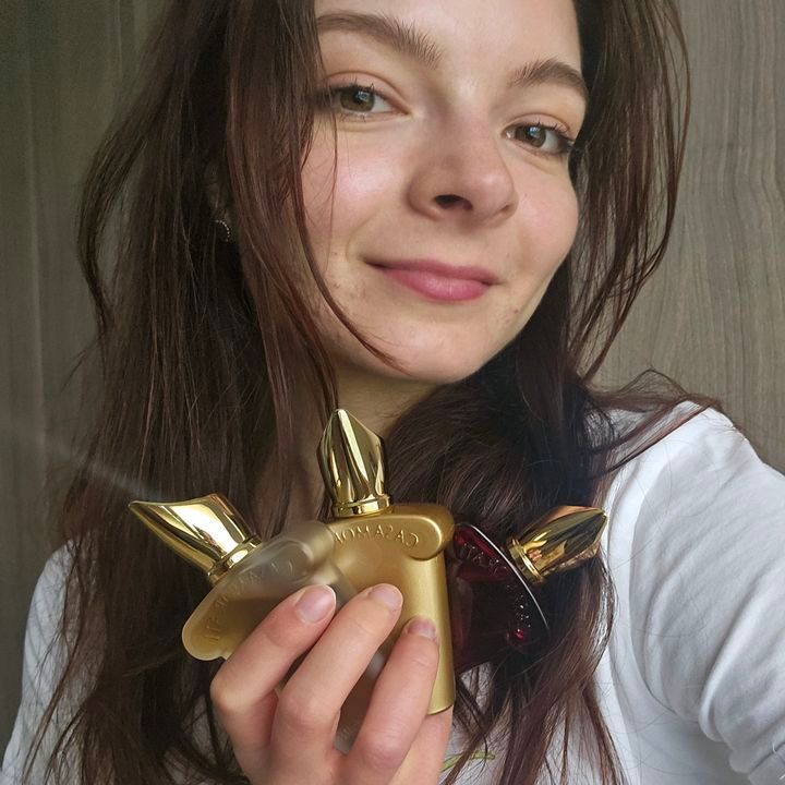 Perfumes by Izabela profile picture