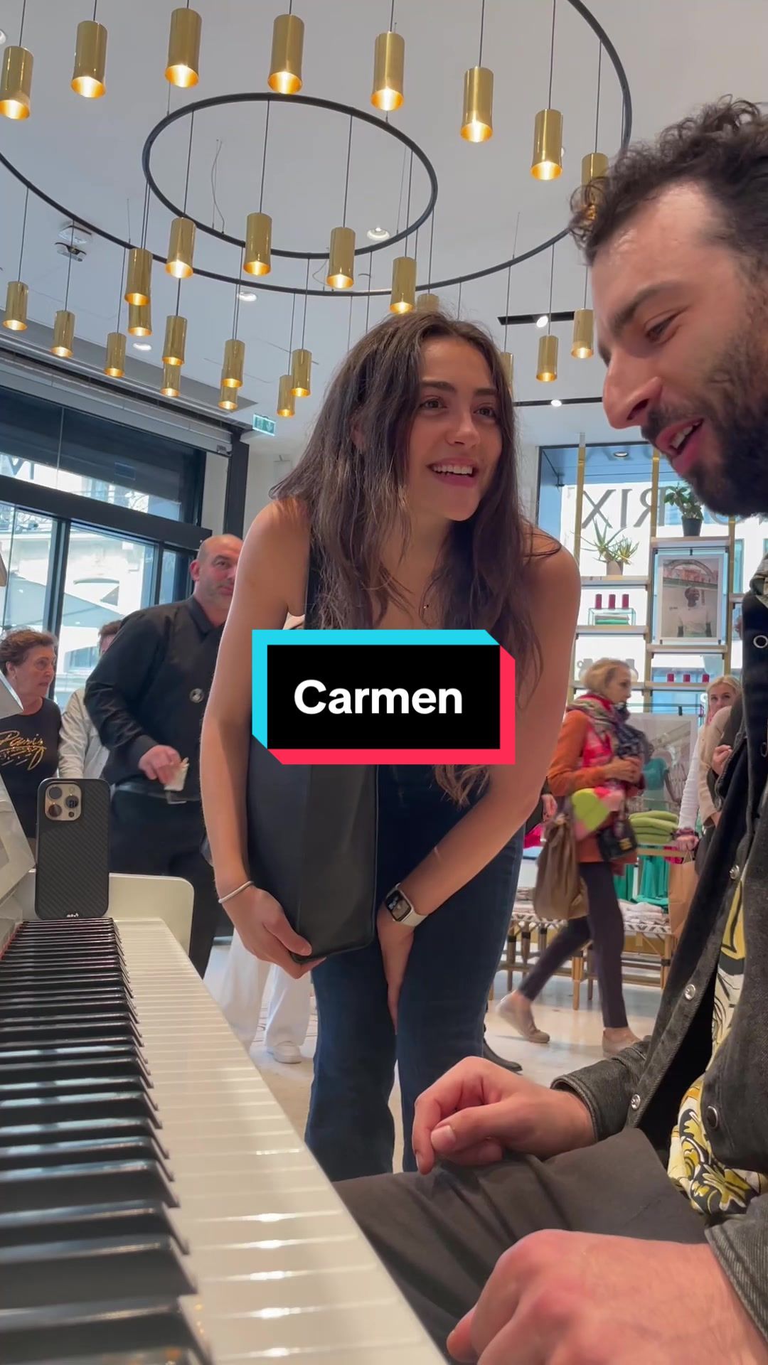 The day this girl came up to me in the supermarket… and turned out to be an amazing opera singer 😱😍 (I’m posting this several months after it happened) #opera #carmen #habanera #pianotok #pianoduet #operasinger #bizet #bizetcarmen 