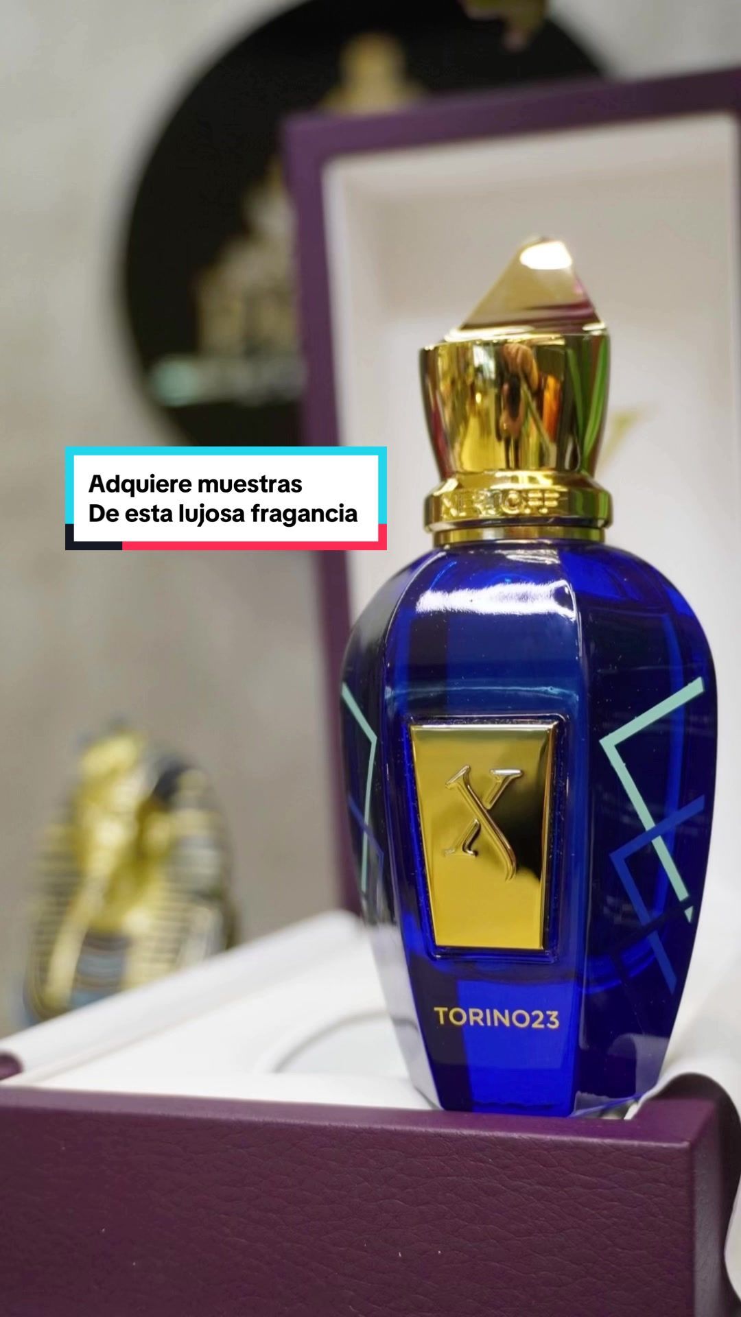 𝑿𝑬𝑹𝑱𝑶𝑭𝑭  Torino 23  Torino23 de Xerjoff es una fragancia para mujeres y hombres. Esta es una fragancia nueva. Torino23 se lanzó en 2023. Las notas superiores son Bergamota, Rosa, Cardamomo y Nuez Moscada; las notas medias son Tuberose, Neroli, Ylang-Ylang y Jasmine; las notas base son Madera de Cachemira, Almizcle, Ámbar, Madera de Cedro y Pachulí. Valor $17,000 / 50ml  •Adquiere muestras decant 3ml desde $1,200. Ciertas condiciones aplican.  TIPOS DE PAGO  efectivo, transferencia o TC 💳 Contamos con delivery 🛵personalizado en todo SD | Envíos al Interior 📦 📍Ave. Winston Churchill en Plaza las Americas 1 2do Nivel. Piantini.  “Nada tan intangible y poderoso como una fragancia”