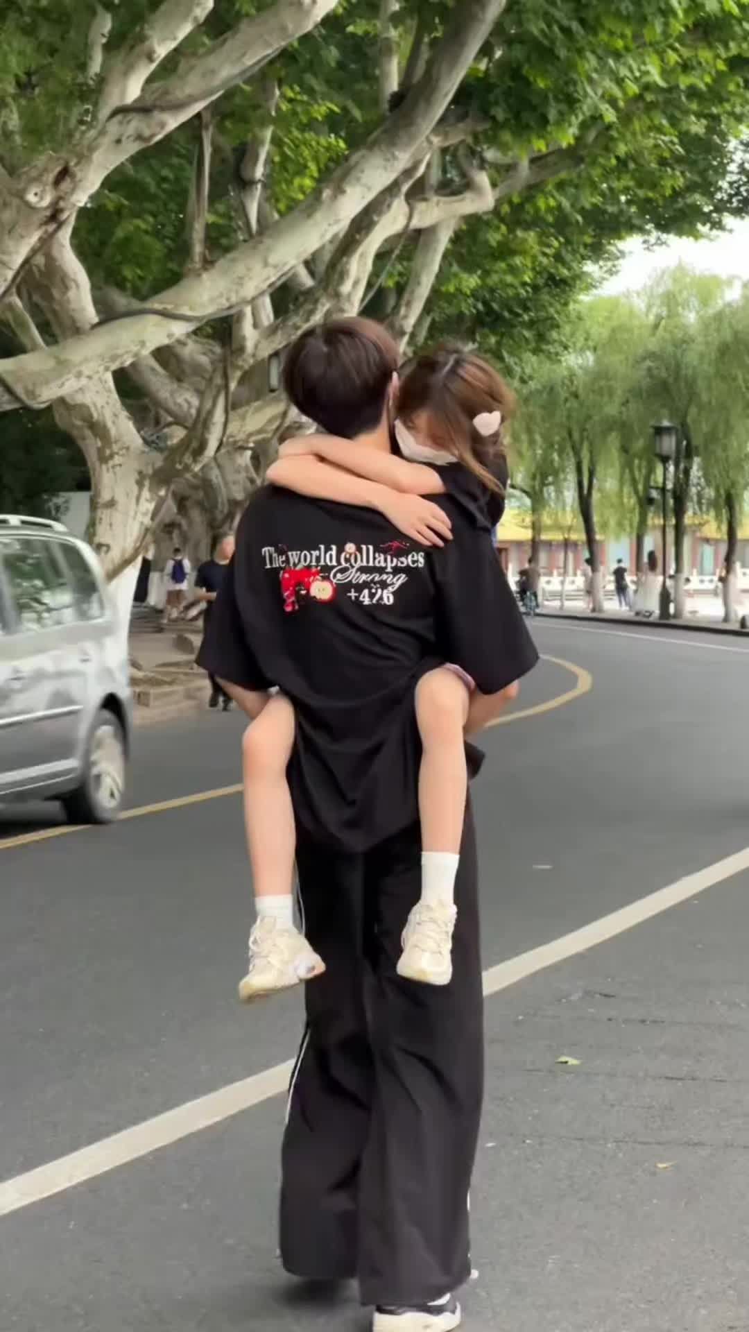 Cuteness overload activated 💥 #CoupleGoals #TikTokCouple #RelationshipGoals #LoveInTheAir #Foryou #FYPシ #LoveStory 