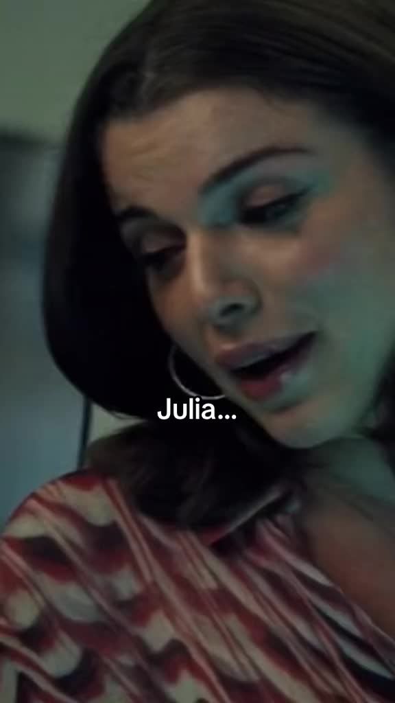 Julia Fox giving peak Uncut Gems energy 💎  #JuliaFox #UncutGems #Julia #IconicMoments #DonWest 