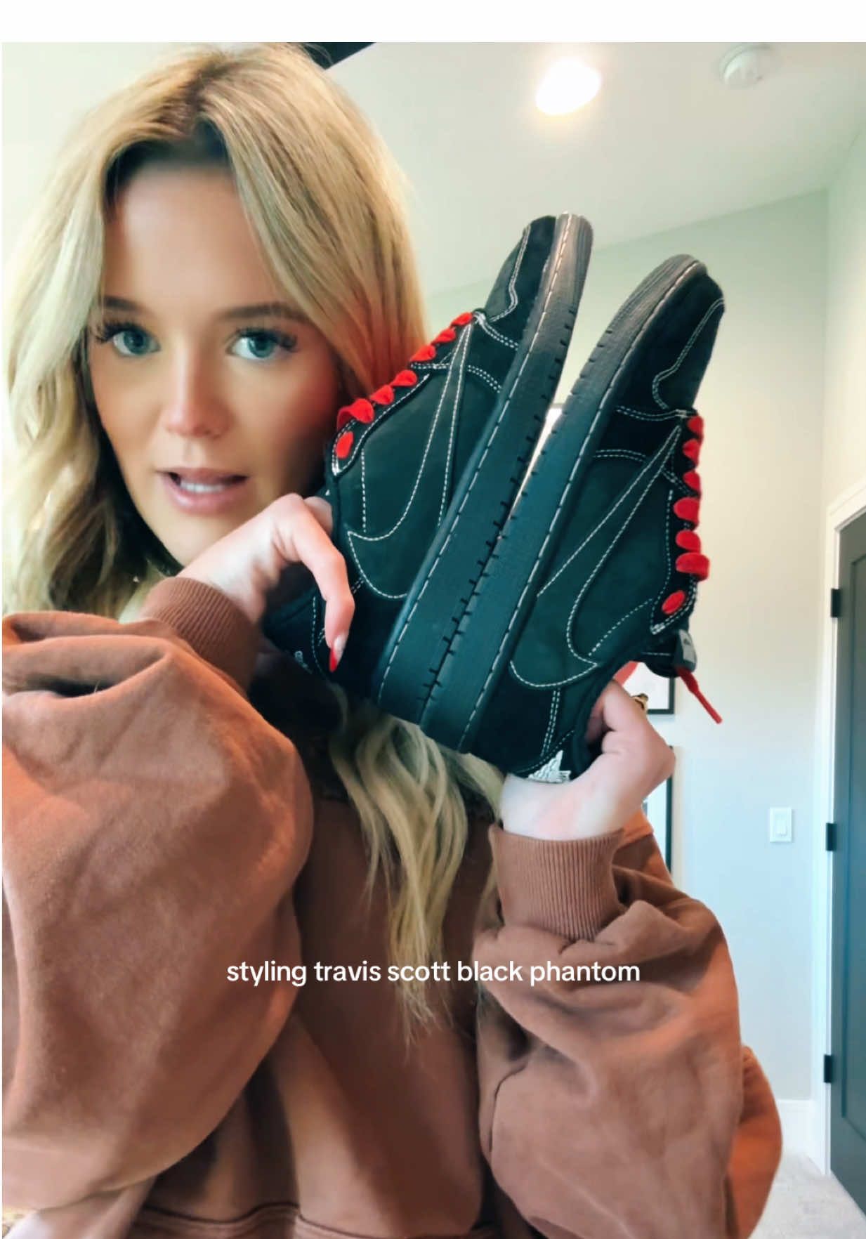 ☄️🛸🌵#blackphantom #travisscott #shoes 