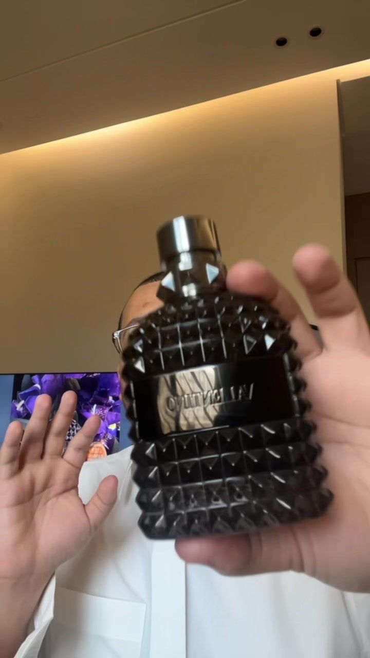 الرد على @الدانه العريقة للعطور والعود Valentino Uomo Intense #عطور #fyp #valentino 