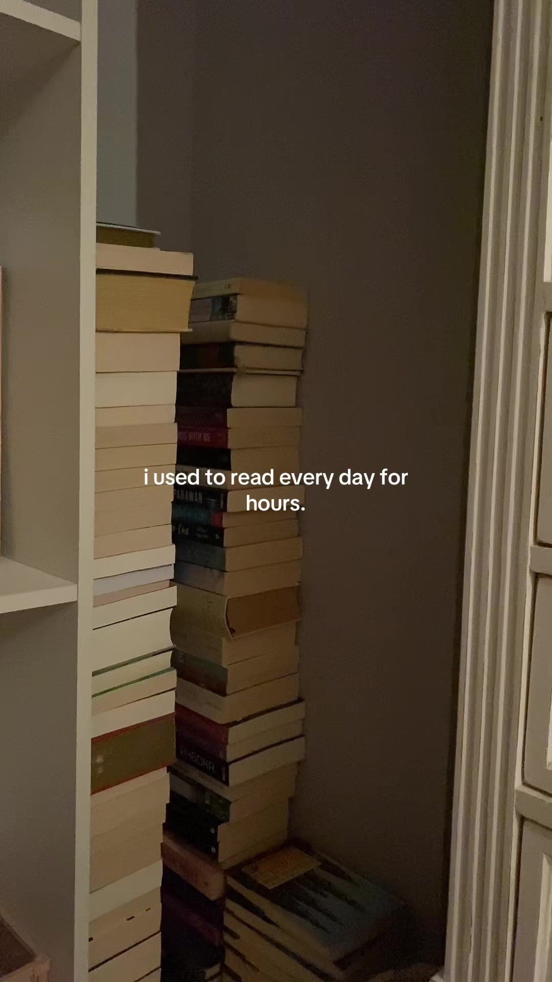 i’m scared, that i’ll never get to read all the books i want to read, because of time. #booktok #reading #bookish #fyp #thenotebook 